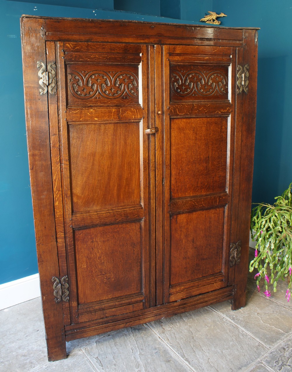 Small 17th Century Oak Press Cupboard.