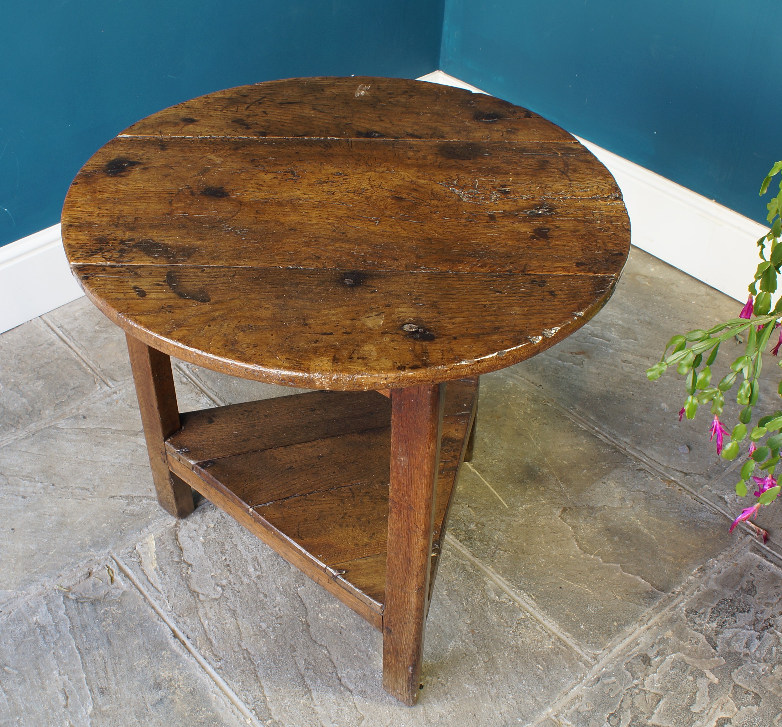 Welsh Oak Cricket Table.