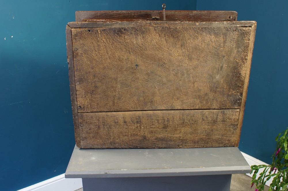 Early 17th century oak bible box. View IV