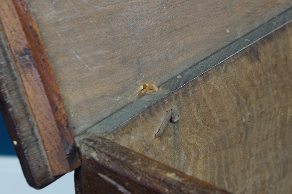 Early 17th century oak bible box. View VI