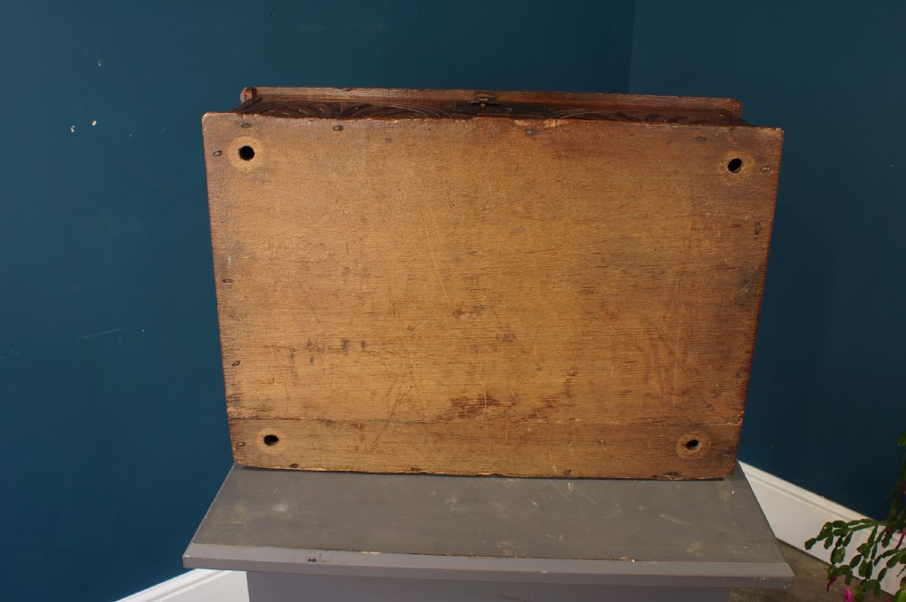 17th Century Oak Bible Box. View VIII