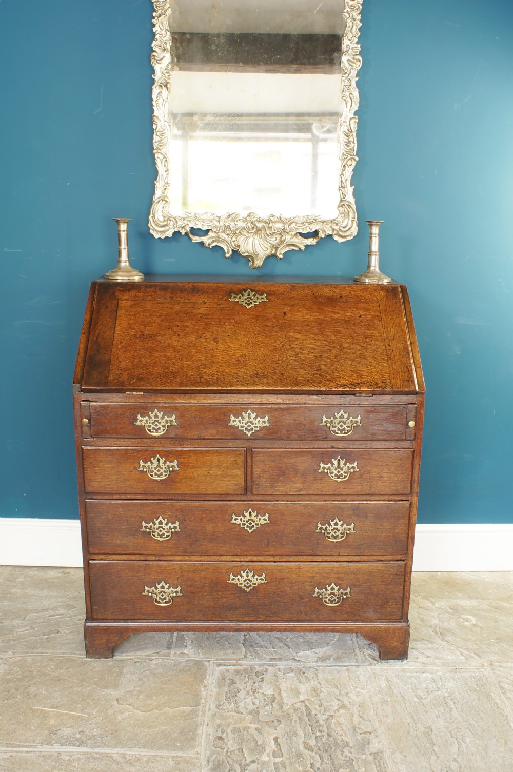 18th Century Oak Bureau. View XIII