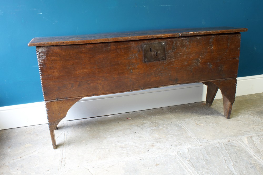 Early 17th Century Oak coffer. View XIII