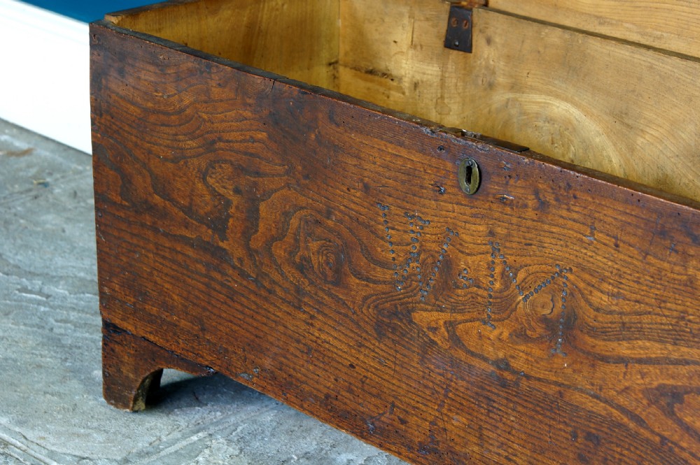 Small Georgian Elm Coffer. View VII