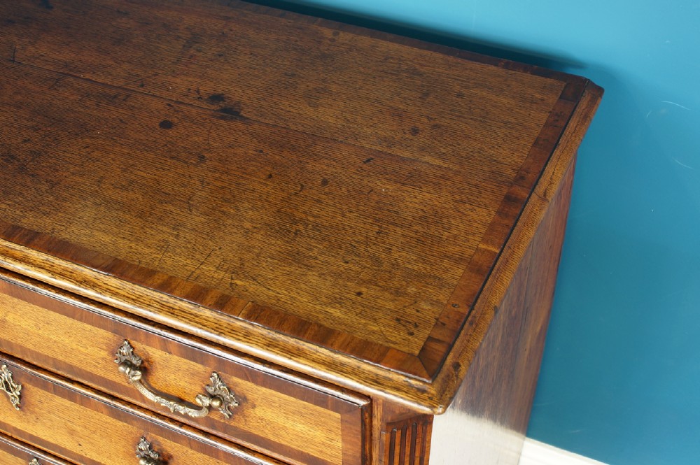 Small 18th Century Oak Chest of Drawers. View VII