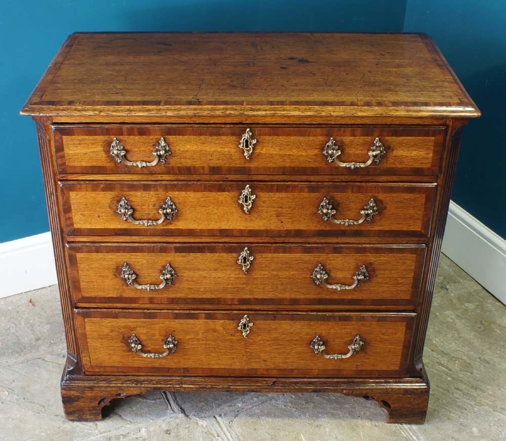 Small 18th Century Oak Chest of Drawers. View XII