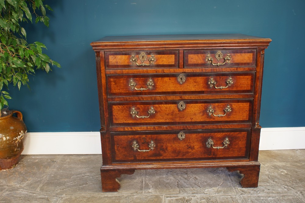 18th Century Walnut chest of drawers. View XVI