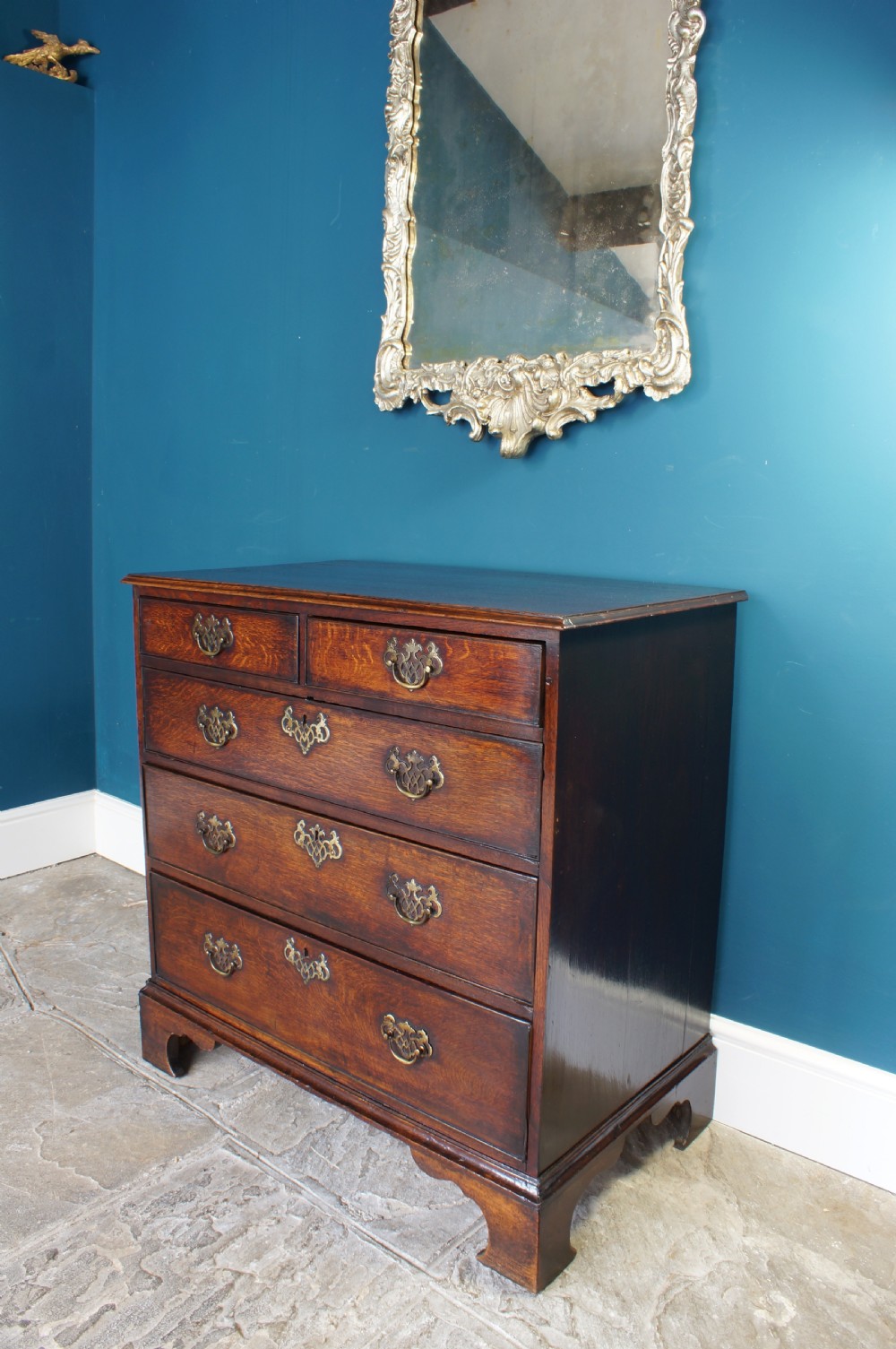 Small Oak Chest of Drawers View II