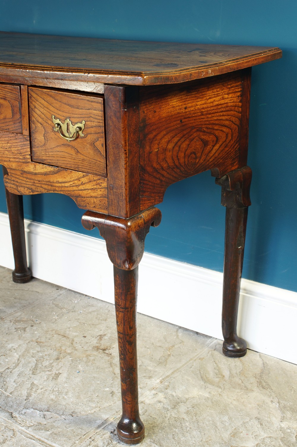 18th Century Elm and Oak Lowboy. View VII