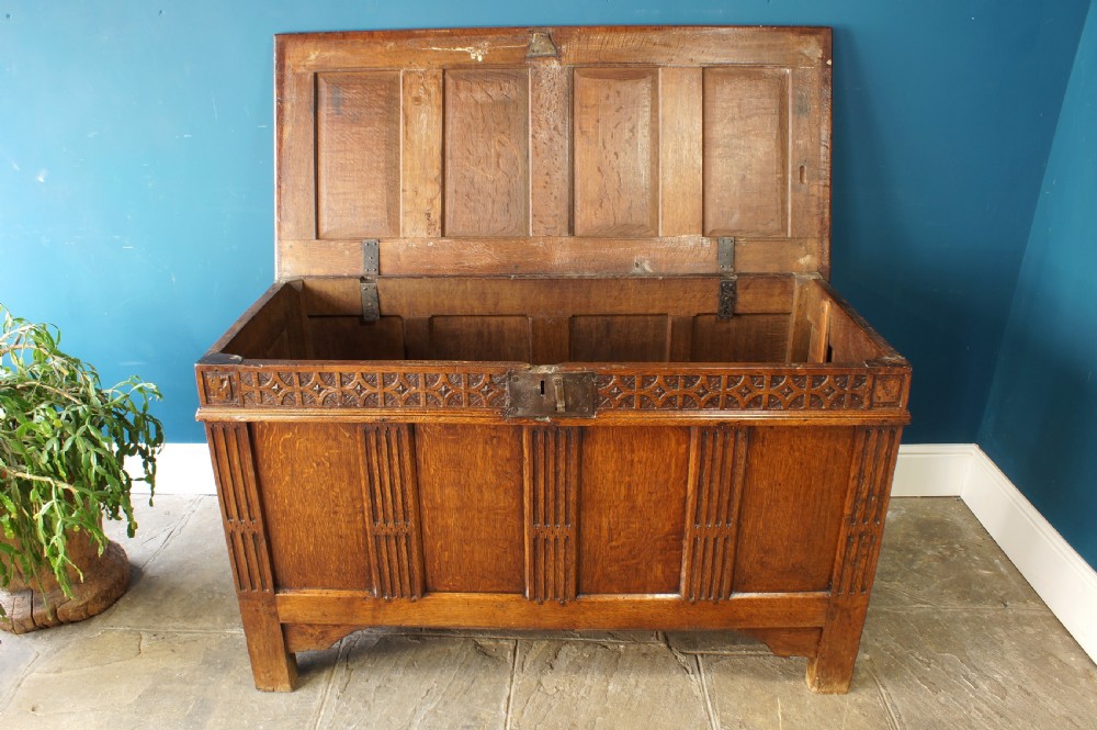 17th Century Oak Coffer. View IX