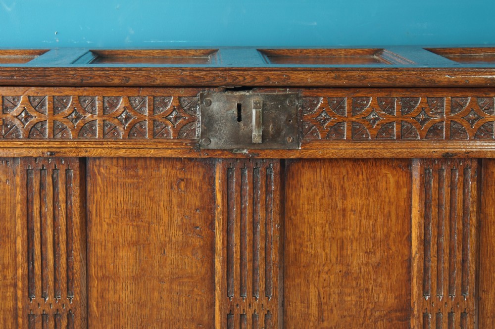 17th Century Oak Coffer. View XII