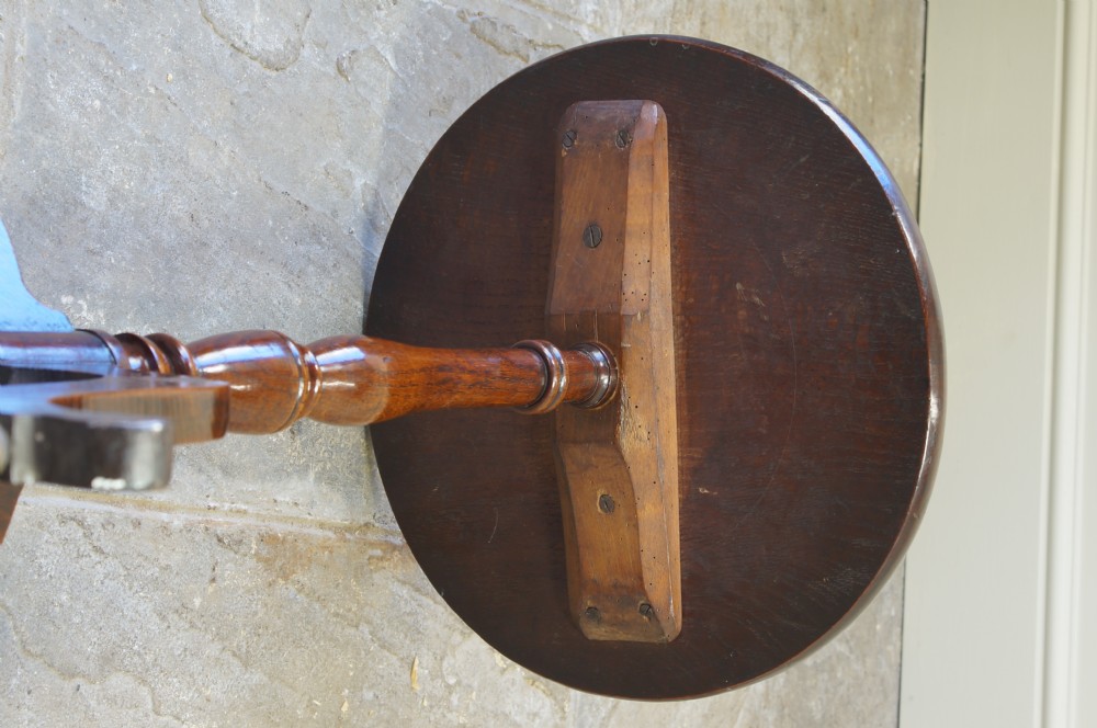 18th Century Oak  Wine or Lamp Tripod Table. View XI