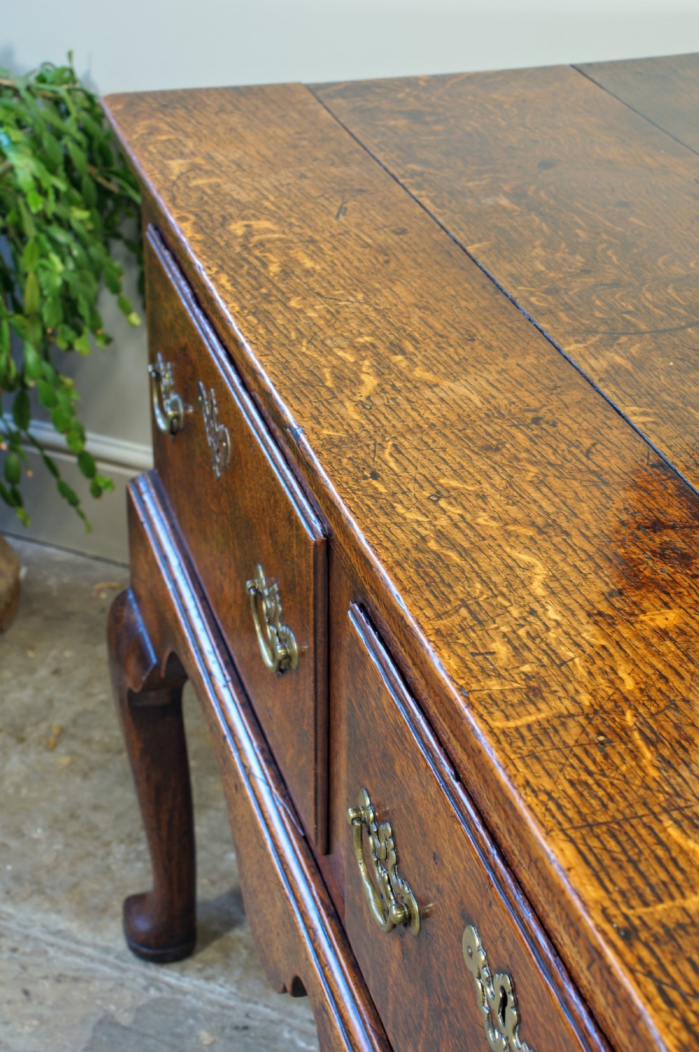An 18th Century Oak Four Drawer Dresser Base. View VI