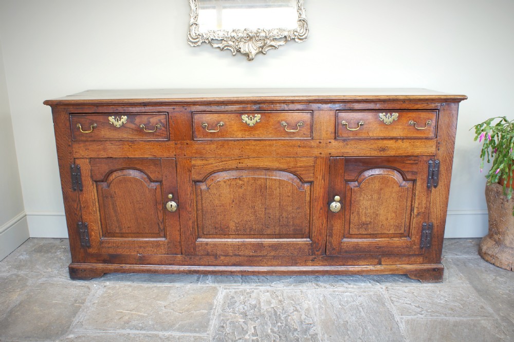 18th Century Oak Dresser Base View XVI