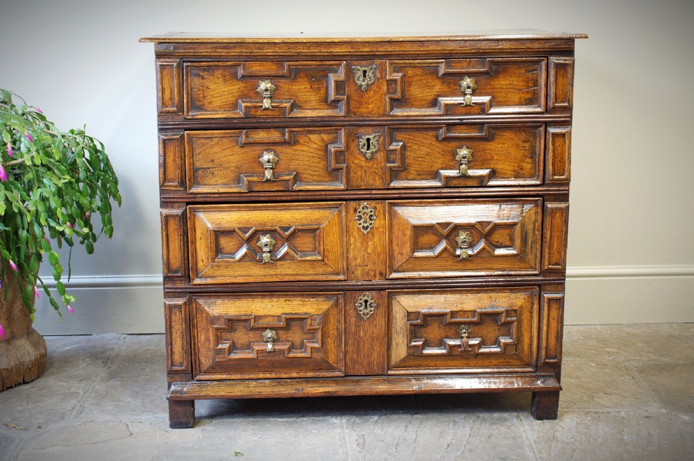 17th Century Cushion Moulded Chest Of Drawers