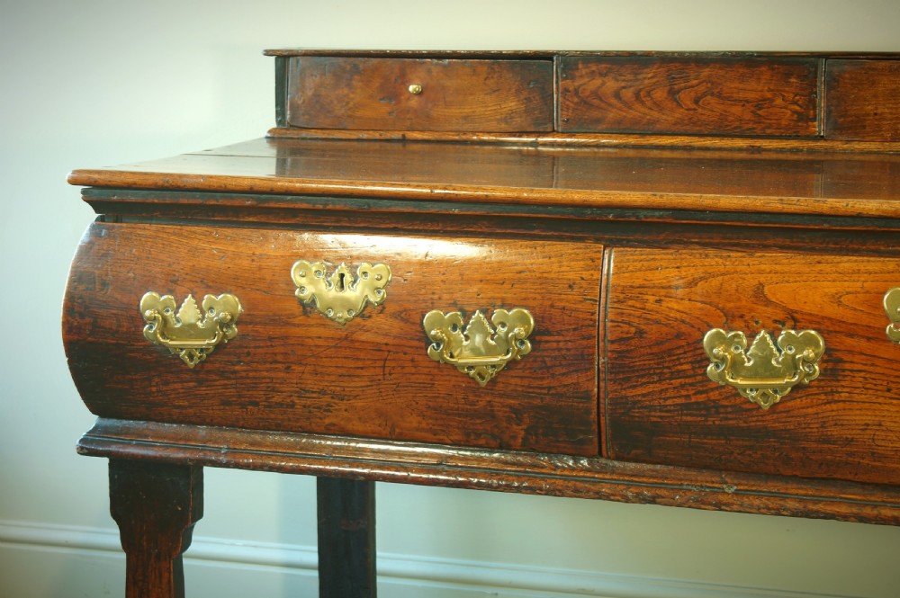 A Rare Late 17th Century Elm Dresser. View VII