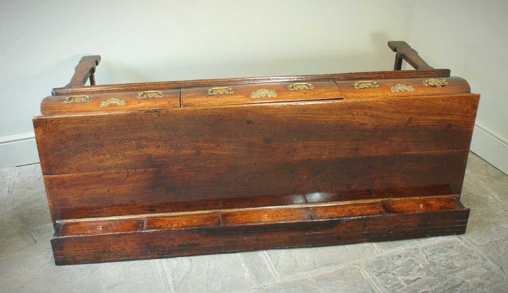A Rare Late 17th Century Elm Dresser. View X