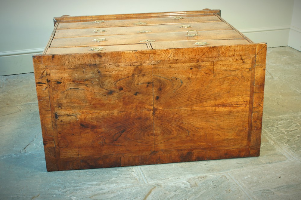 Early 18th Century Walnut Chest Of Drawers View VI