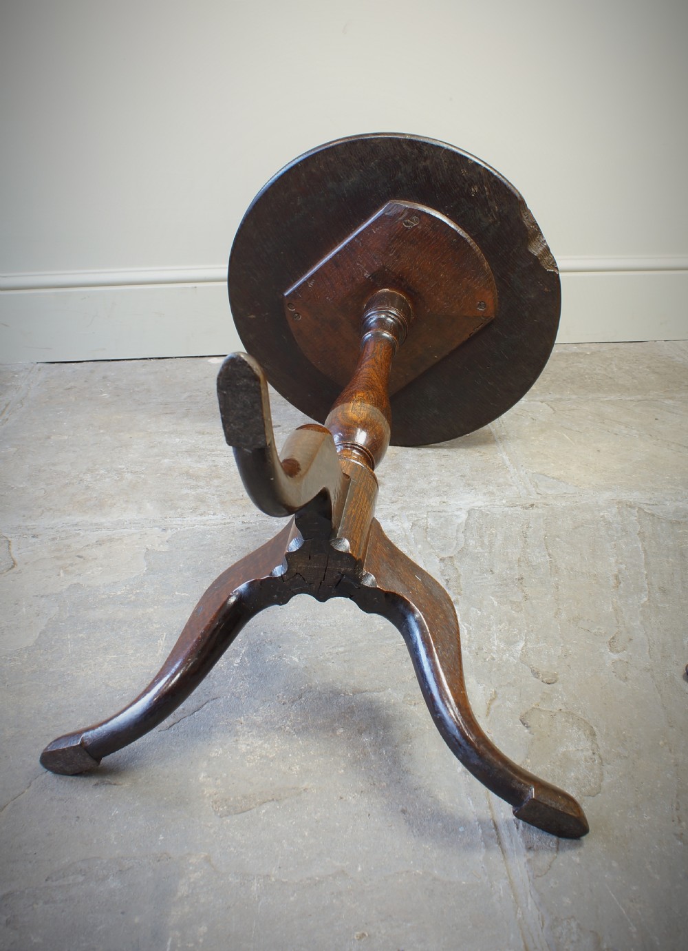 Georgian Oak Single Plank Dish Top Wine Table View V
