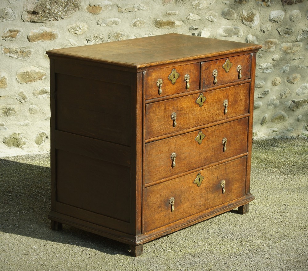 A Small William and Mary Oak Chest of Drawers View VI