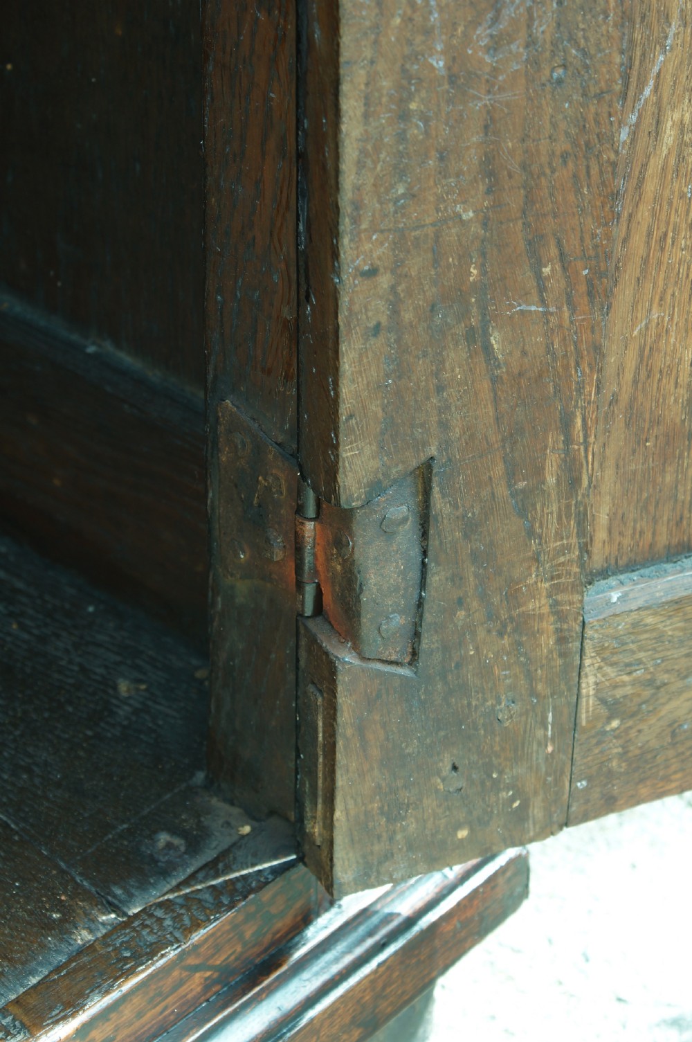 18th Century Oak Dresser Base  View XIII