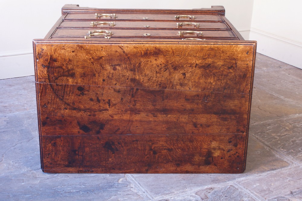 A Small 18th Century Oak Chest Of Drawers. View VII