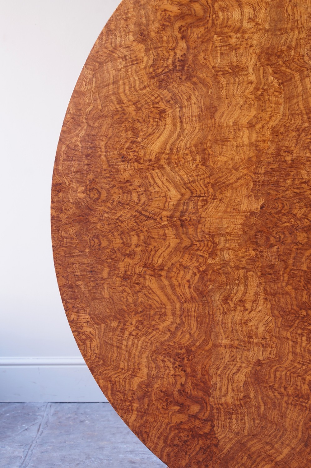 A Fine And Large Regency Period Pollard / Burr Oak Centre Table View X