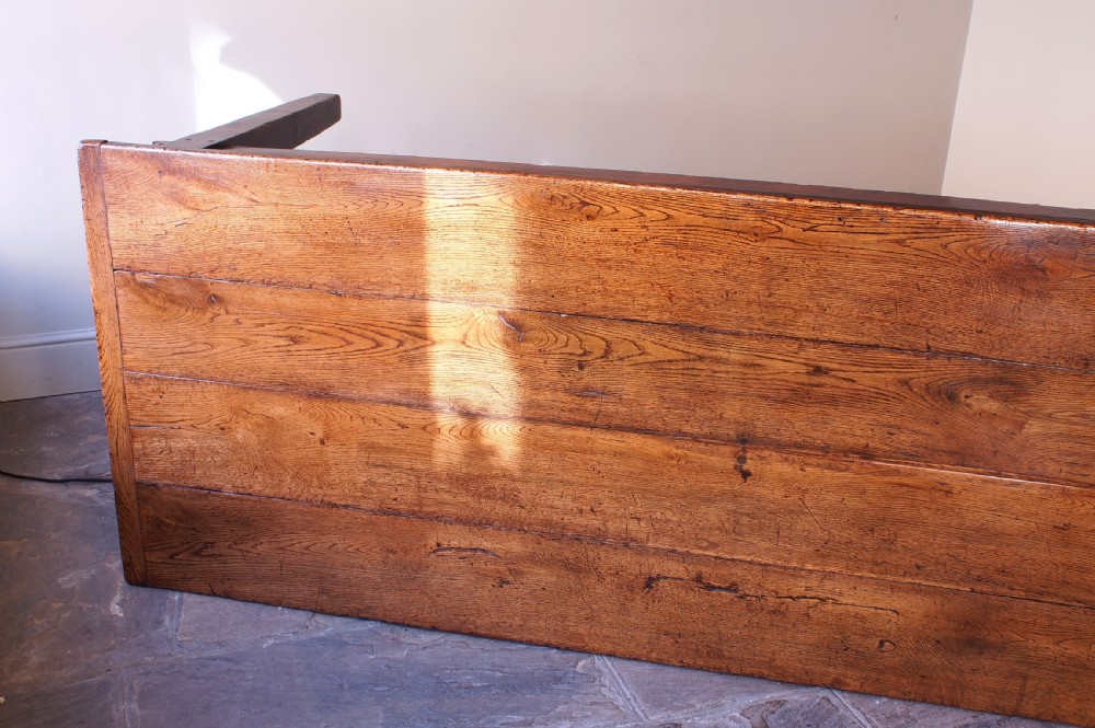 English 18th Century Oak Farmhouse Dining Table View X