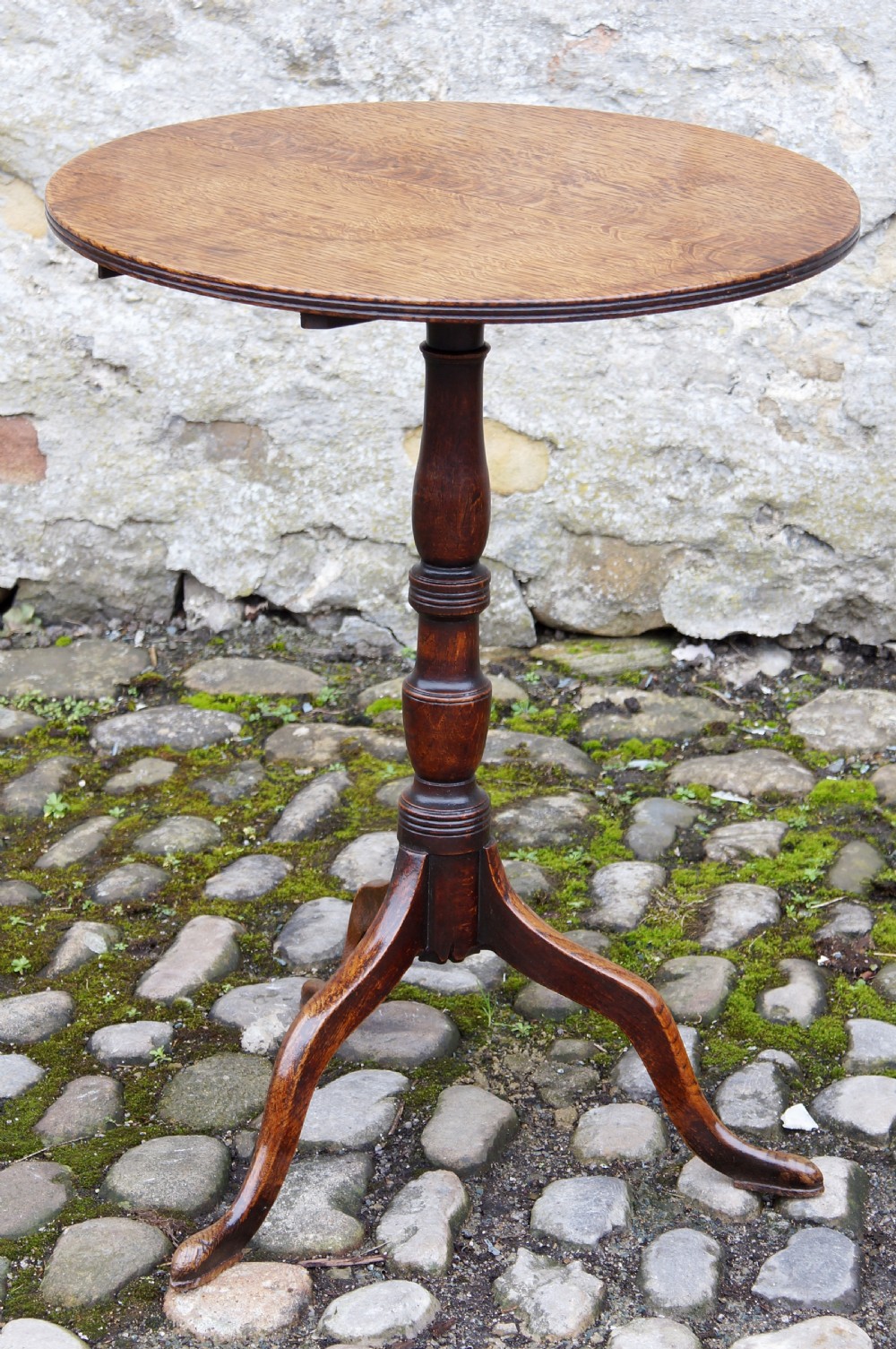 A Small  Georgian Oak Tripod Lamp / Wine Table View III