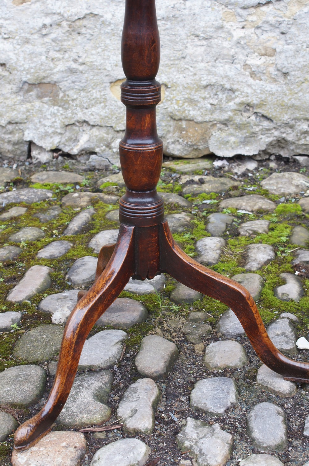 A Small  Georgian Oak Tripod Lamp / Wine Table View VIII
