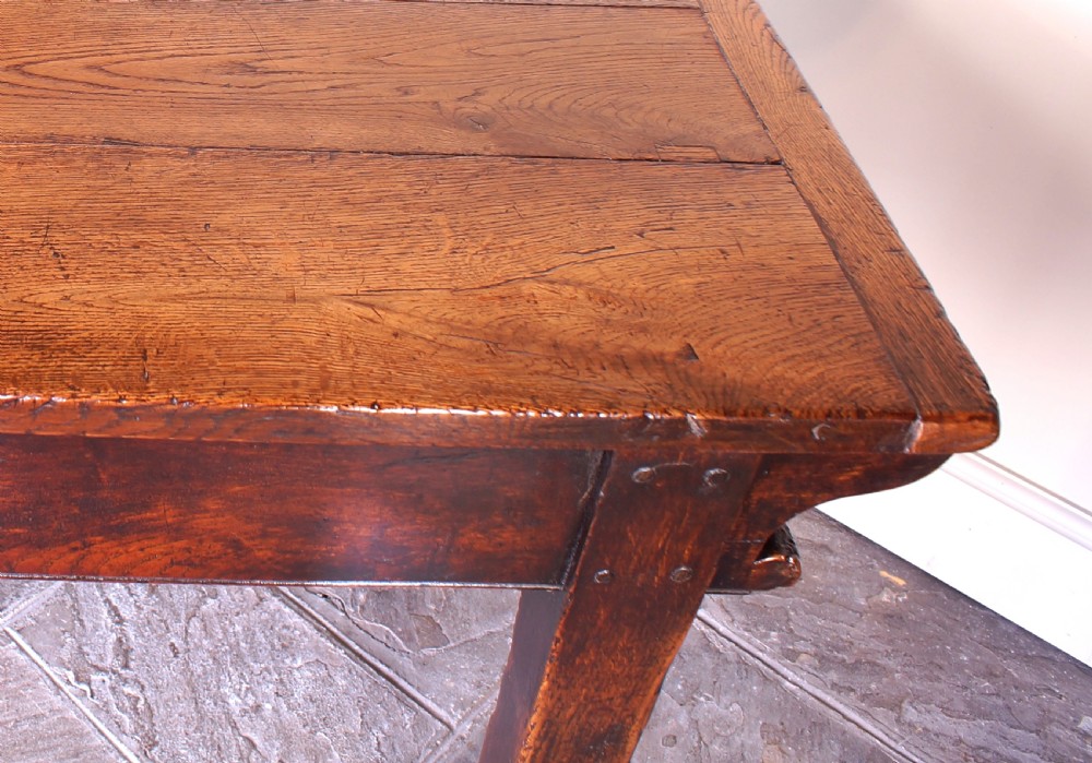 English 18th Century Oak Farmhouse Dining Table View XIII