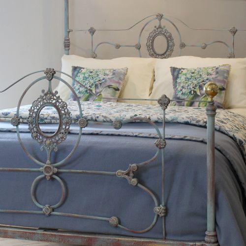 fig 1. Cast Iron Antique Half Tester Bed (with base)