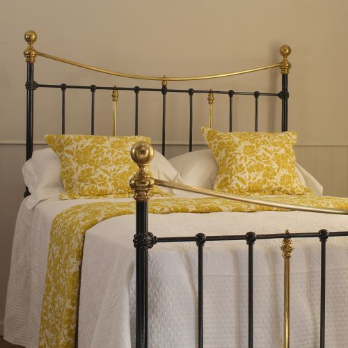 fig 1. Double Antique Bed in Black with Curved Brass Rails