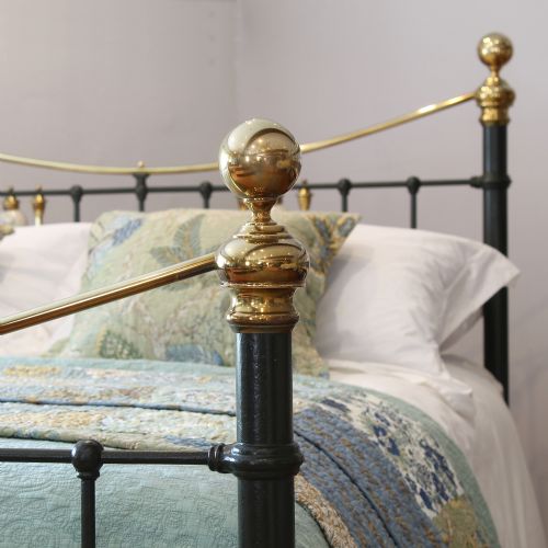 fig 2. King Size Antique Bed in Olive Green
