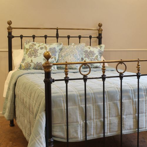 fig 1. Double Antique Bed in Black