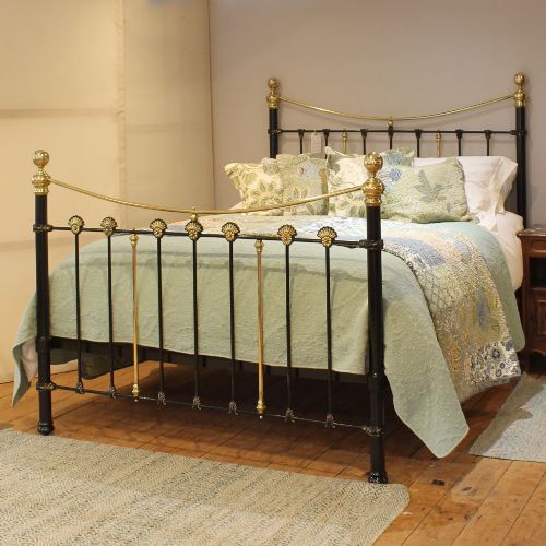 King Size Antique Bed in Black