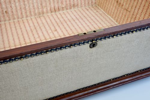BOX OTTOMAN - ADDITIONAL PHOTO 6
