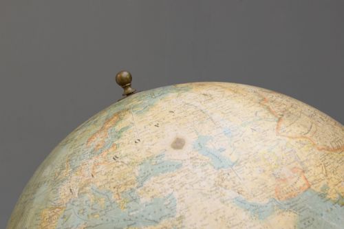 LARGE TERRESTRIAL GLOBE - ADDITIONAL PHOTO 1