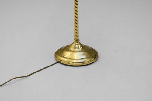 BRASS FLOOR LAMP - ADDITIONAL PHOTO 2