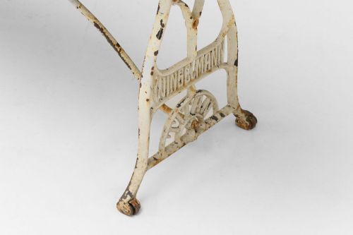 STEEL TOPPED GARDEN TABLE - ADDITIONAL PHOTO 4