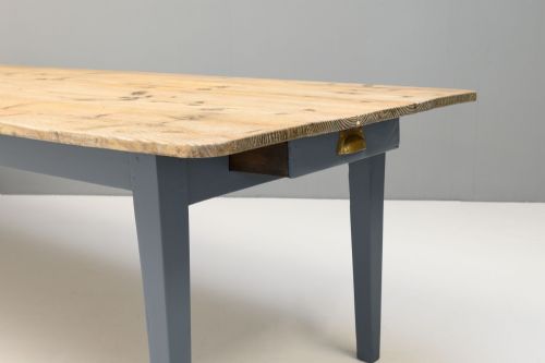 PINE DINING TABLE - ADDITIONAL PHOTO 1