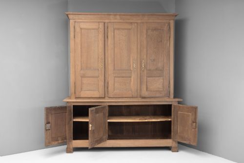 CHESTNUT CUPBOARD - ADDITIONAL PHOTO 1
