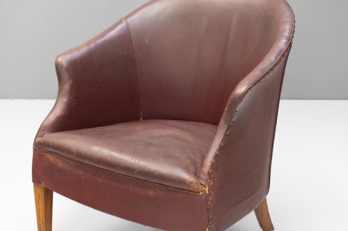 LEATHER TUB CHAIR - ADDITIONAL PHOTO 2
