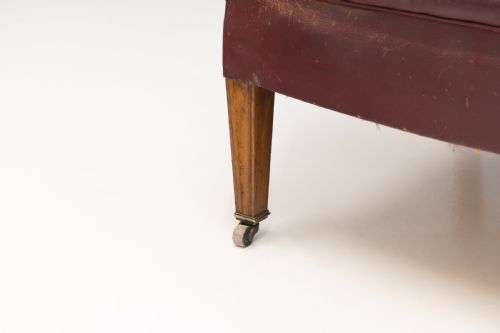 LEATHER TUB CHAIR - ADDITIONAL PHOTO 3
