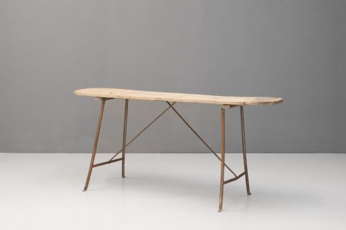 WASH TABLE
