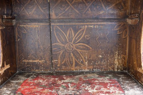 PAINTED CUPBOARD - ADDITIONAL PHOTO 6