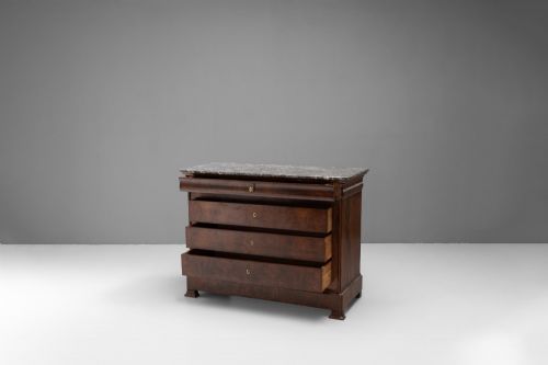 MAHOGANY COMMODE - ADDITIONAL PHOTO 1