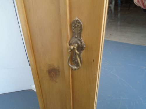 A WAXED PRETTY VICTORIAN ANTIQUEOLD PINE 1 DOOR 1 PIECE CHILD'S HALL WARDROBE - ADDITIONAL PHOTO 10