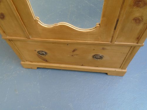 A WAXED PRETTY VICTORIAN ANTIQUEOLD PINE 1 DOOR 1 PIECE CHILD'S HALL WARDROBE - ADDITIONAL PHOTO 11