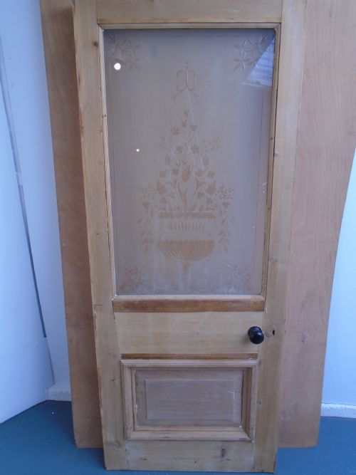 A GREAT VICTORIAN ETCHED BATHROOM ENSUITE UTILITY DOOR TO WAXPAINT - ADDITIONAL PHOTO 7
